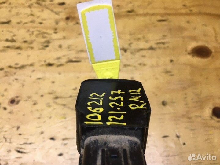 Катушка зажигания Nissan Liberty RM12 QR20DE 2004