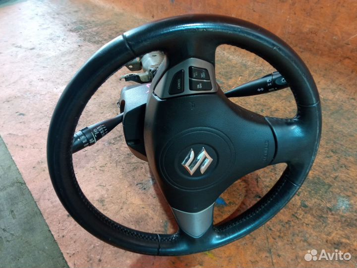 Рулевая колонка на Suzuki Escudo TDA4W