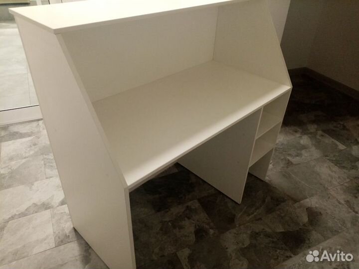 Стойка администратора, новая