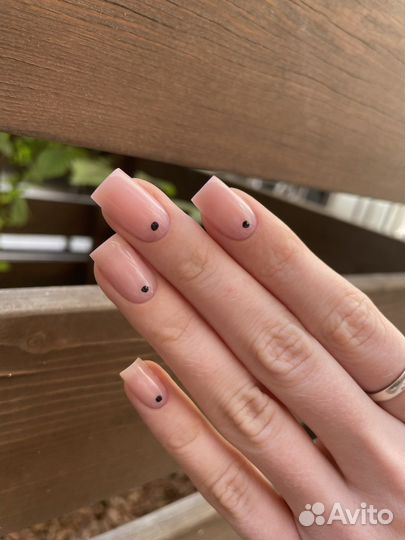Модель маникюр