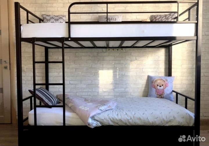 Двухъярусная кровать металлические