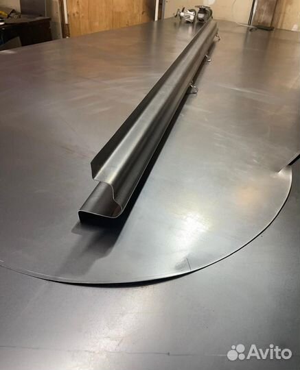 Порог Mercedes Sprinter 906 под откат дверь полн п