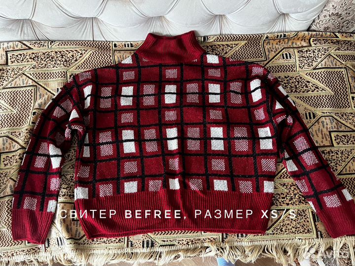 Свитер женский