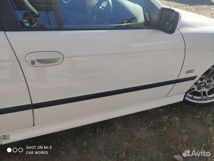 Дверь передняя правая бмв Е39 универсал
