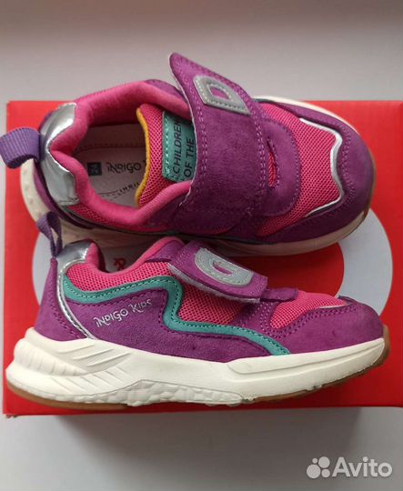 Кроссовки для девочки 24 размер