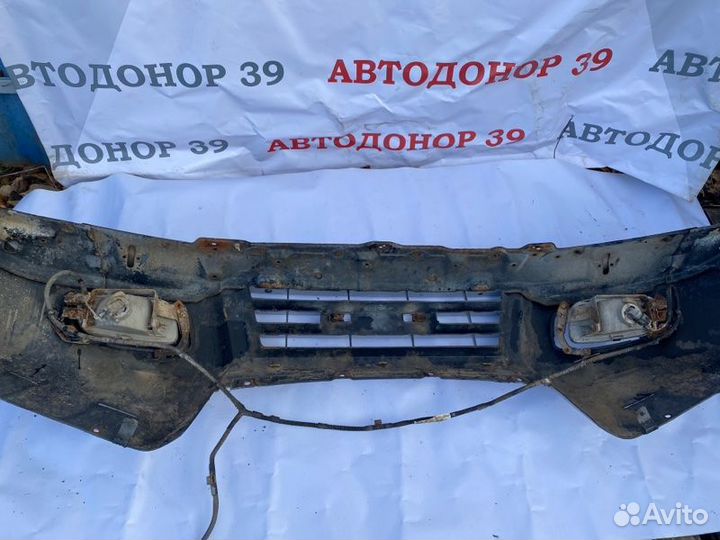 Бампер передний Mitsubishi Pajero 3 2003