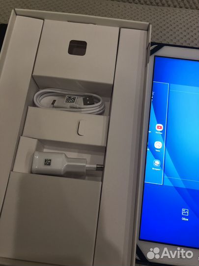 Планшет новый Samsung, 64 Гб