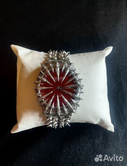 Кастомные часы casio red