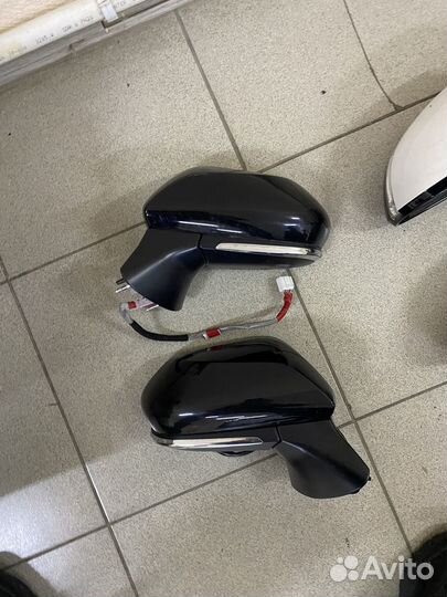 Зеркало левое Toyota Camry V70 Тойота Камри в 70