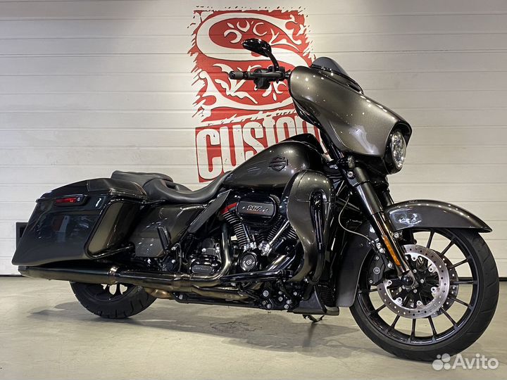 Harley Davidson CVO Street Glide, 7398 км, 2019