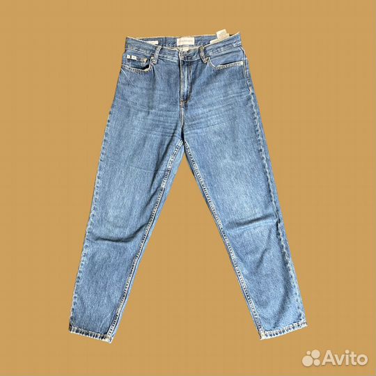 Calvin klein jeans (mom)