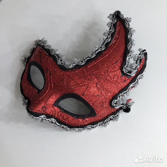 Маска карнавальная