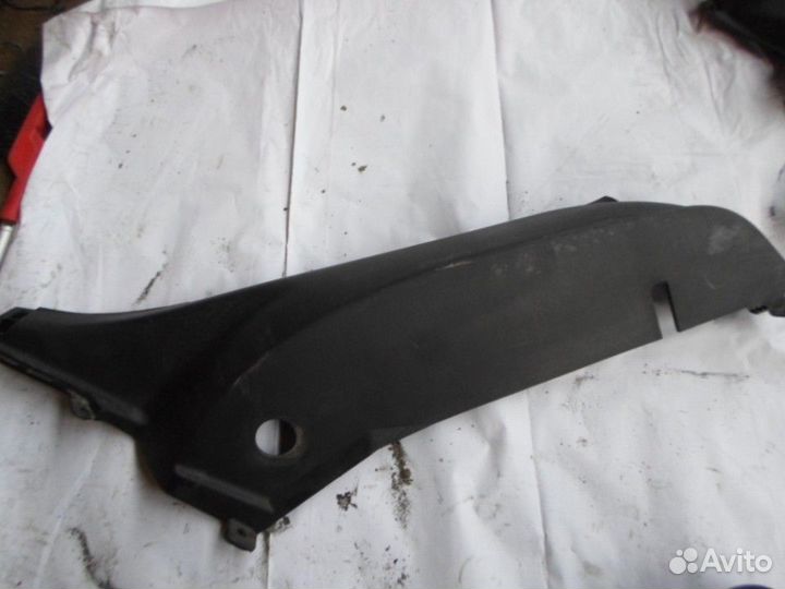 Обшивка стойки задней правой (сиденье) Kia Ceed 20