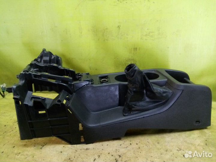 Центральная консоль Ford Focus CB8 pnda 2012