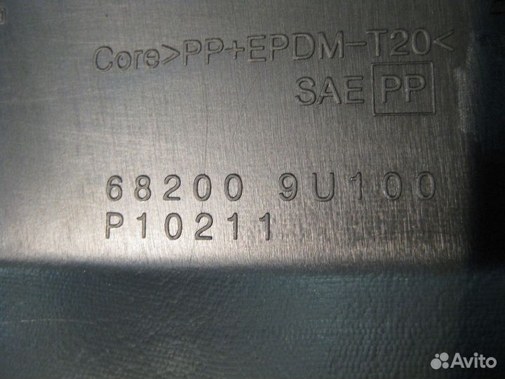 Накладка на торпедо левая верхняя Ниссан Ноут