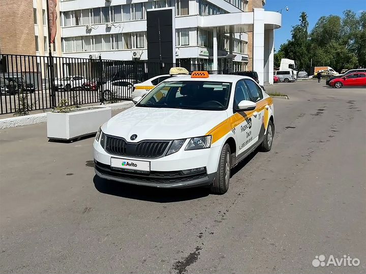 Skoda Octavia 1.6 AT, 2021, 130 034 км