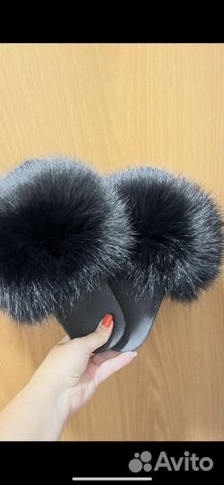Шлепки женские с мехом