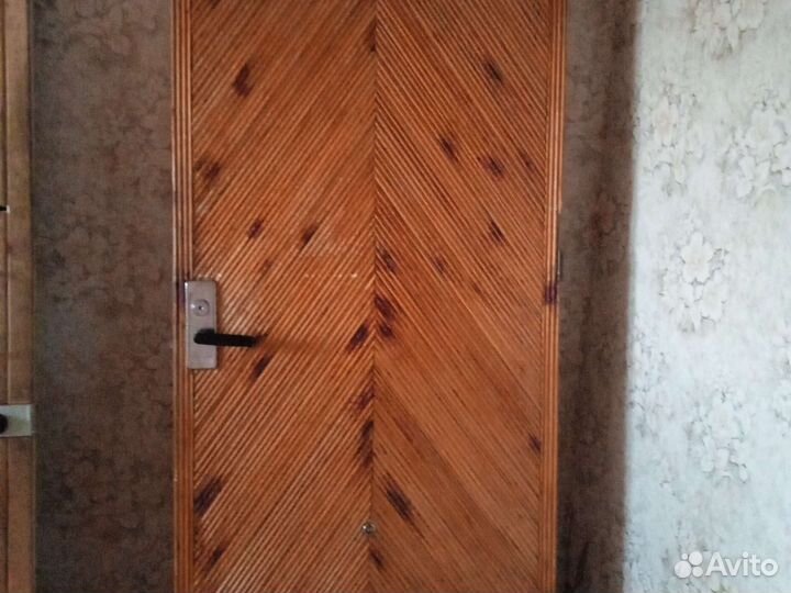 Дверь входная деревянная бу