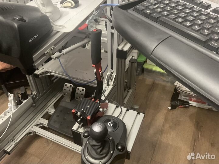 Переключатель передач Logitech для симулятора