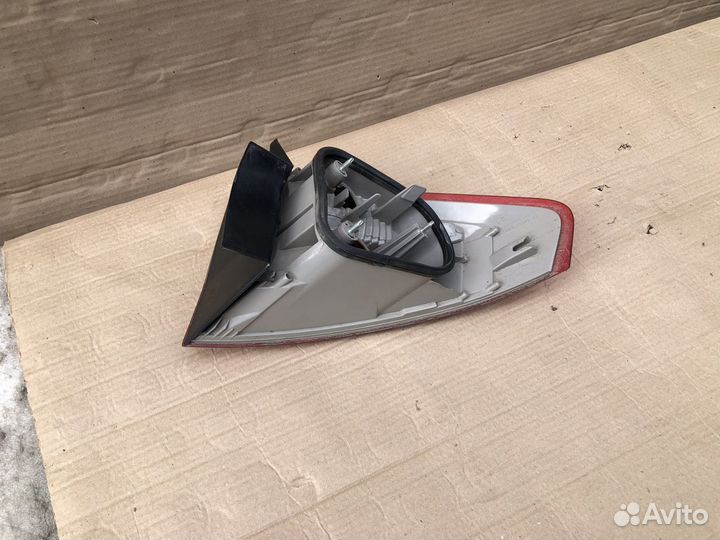 Задний левый фонарь Ford Mondeo 2007-2014