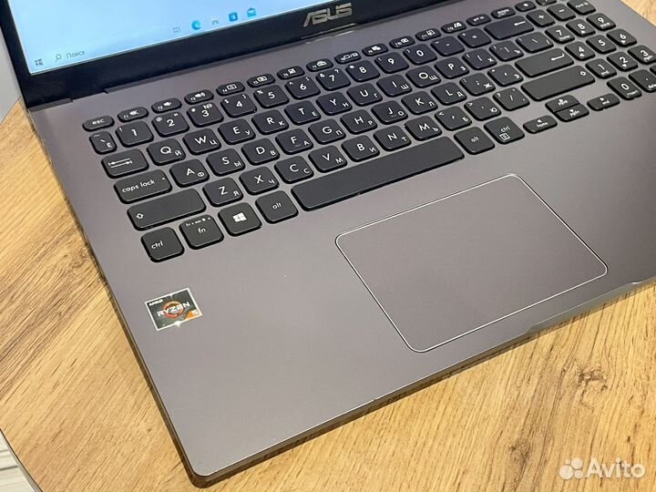 Ноутбук Asus Ryzen 5 / 8RAM / 512SSD / Vega 8