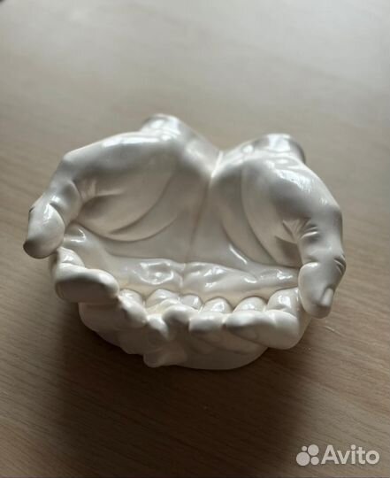 Руки из гипса