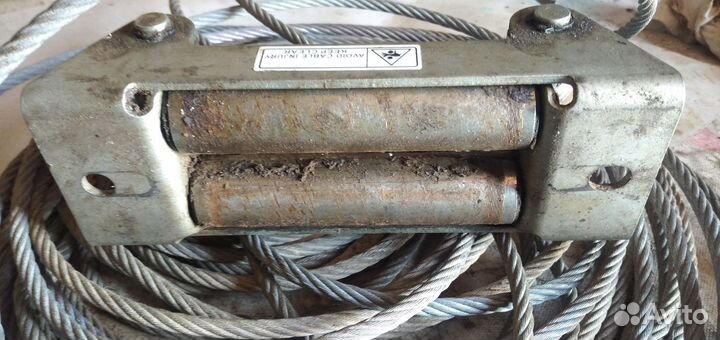 Клюз роликовый для лебедки