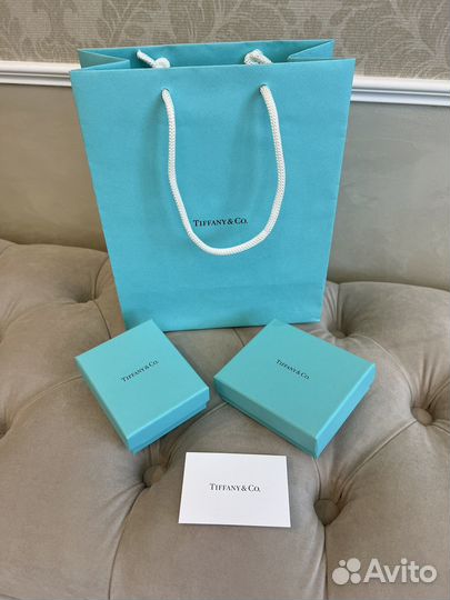 Подарочные коробки и пакет Tiffany&Co