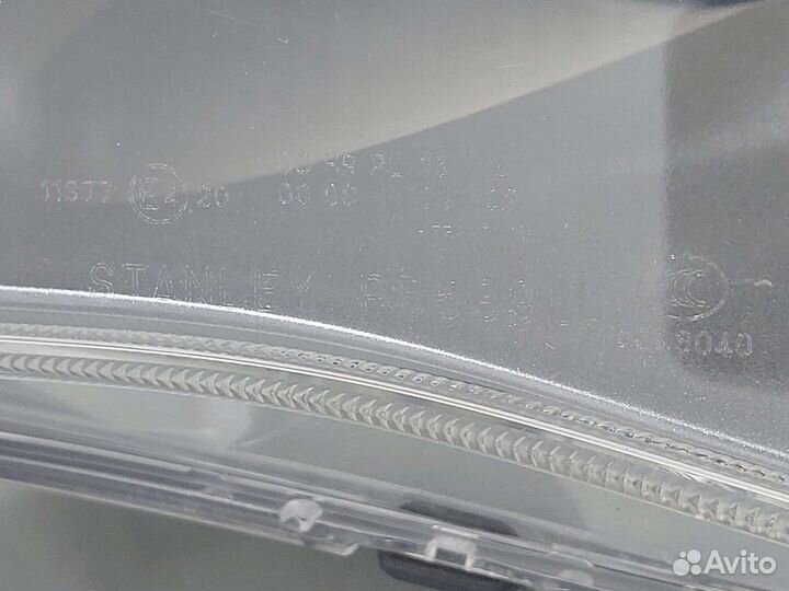 Фара левая Mitsubishi Outlander 06-10г.в. ксенон