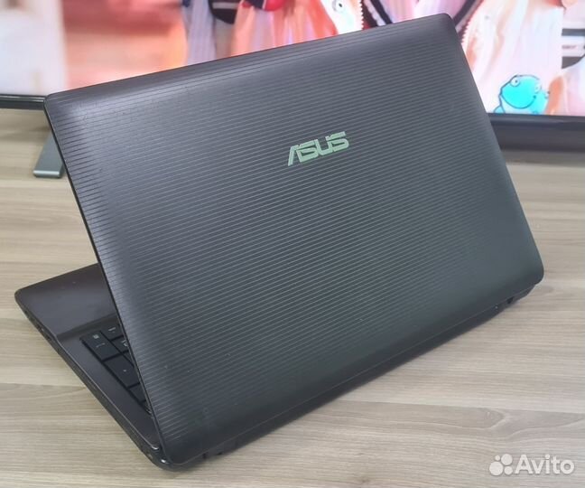 Ноутбук Asus на Intel i5