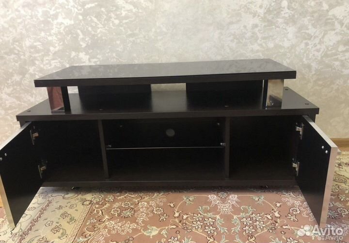Тумба под телевизор
