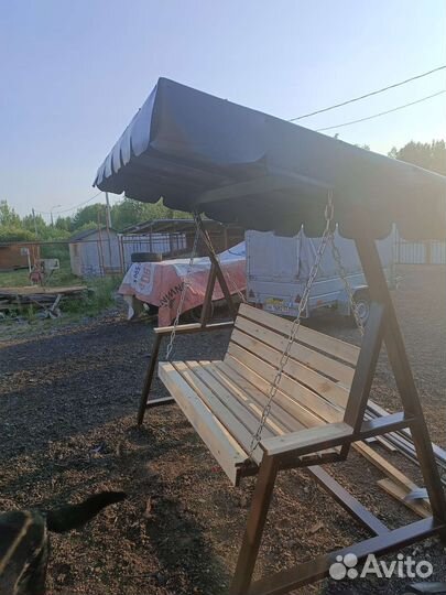 Садовые качели новые
