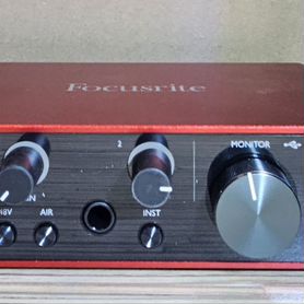 Focusrite scarlett solo 3rd gen новая