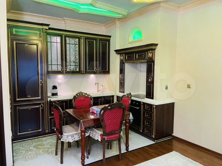 2-к. квартира, 49 м², 10/18 эт.