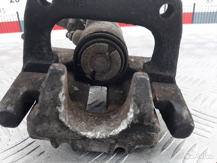 Суппорт задний правый для Audi A3 8P 1K0615424J