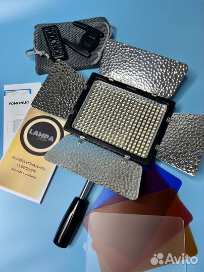 Видеосвет Yongnuo 300 + штатив