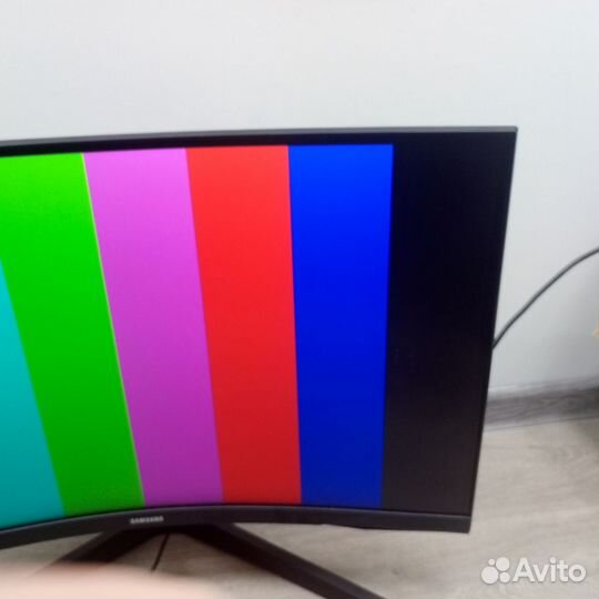 Изогнутый монитор Samsung Odyssey G5 27''