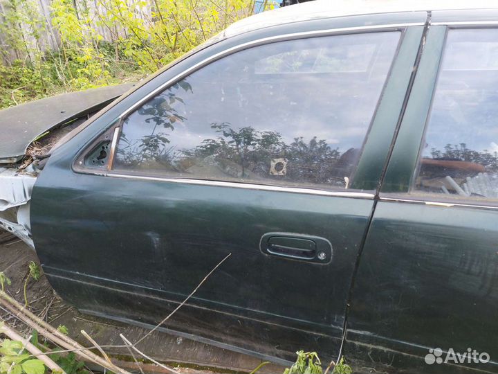 Дверь Toyota cresta 90