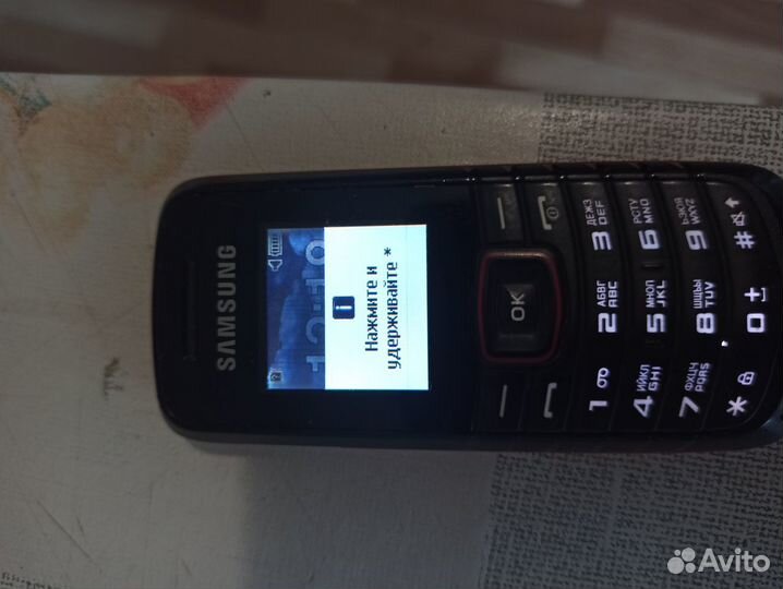 Телефон Samsung