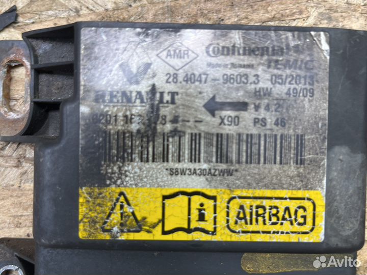 Блок srs airbag подушек Renault Рено 8201163278
