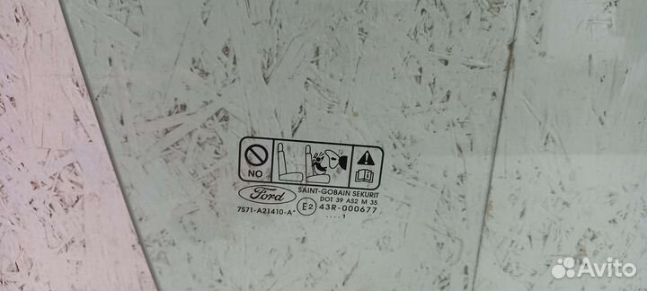 Стекло переднее правое Ford Mondeo 4