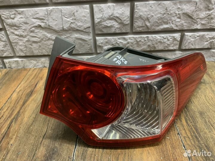 Honda Accord 8 Фонарь задний наружный правый