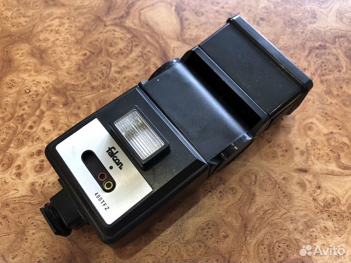 Фотовспышка Falcon