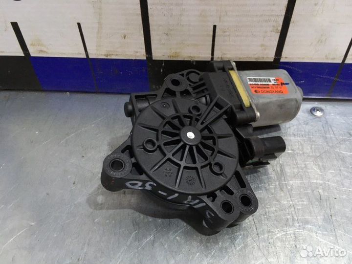 Моторчик стеклоподъемника задний правый Hyundai