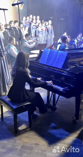 Преподаватель фортепиано, сольфеджио