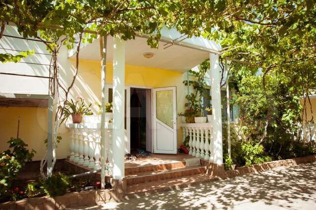 Дом 160 м² на участке 6 сот.