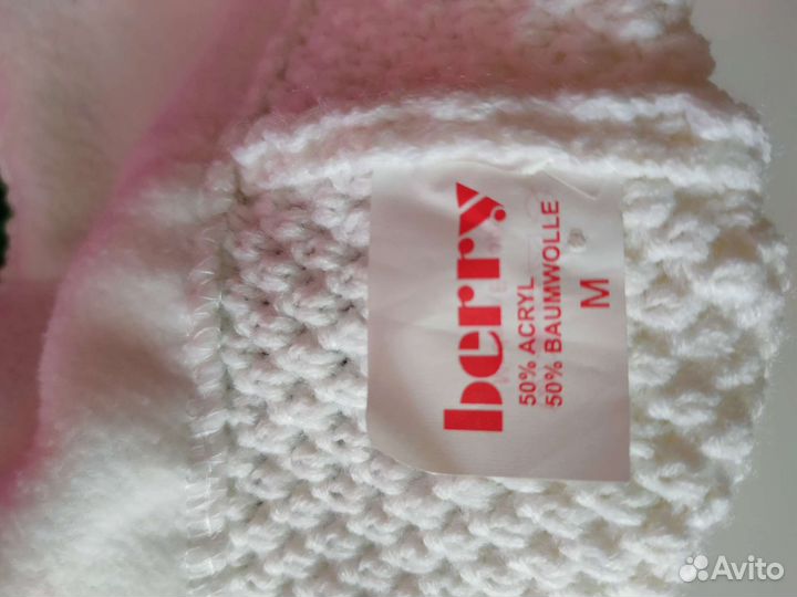 Шапка с помпоном Berri/eyof in Vorarlberg