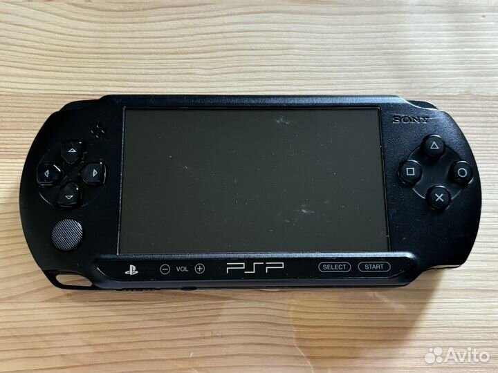 Sony PSP E1008 64gb прошитая большой комплект