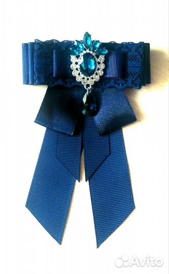 Брошь из лент