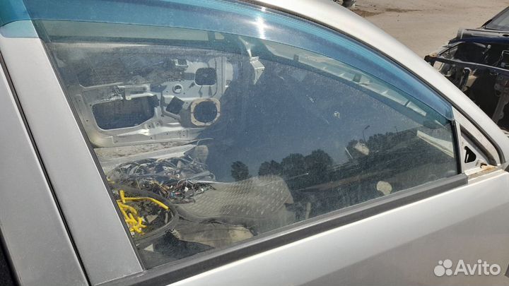 Стекло передней двери Chery Fora A21